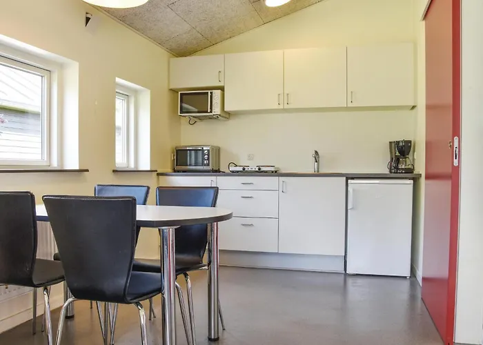 Pet Friendly Home In Spjald With Wifi