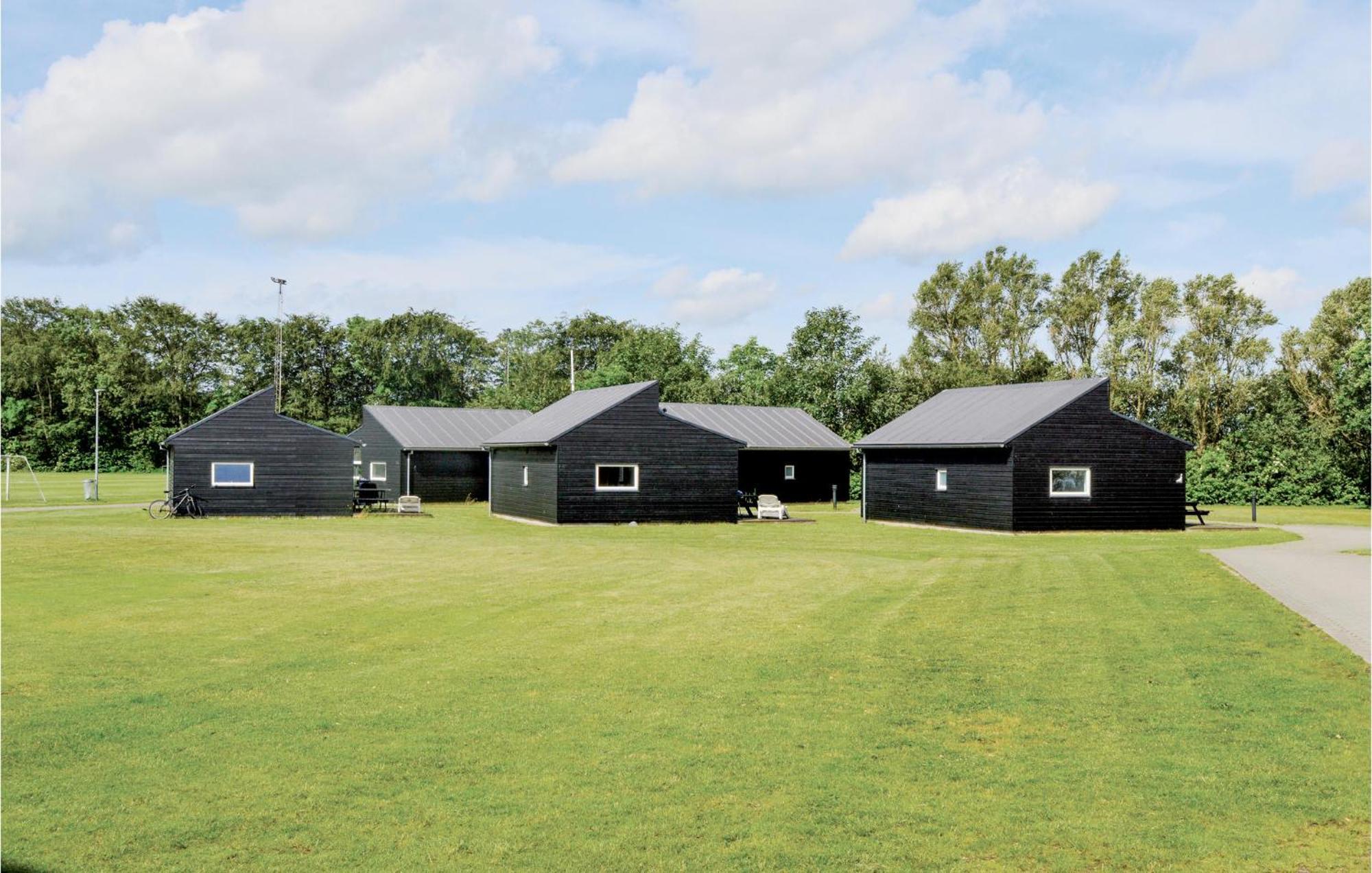 Holiday home Pet Friendly In With Wifi Spjald