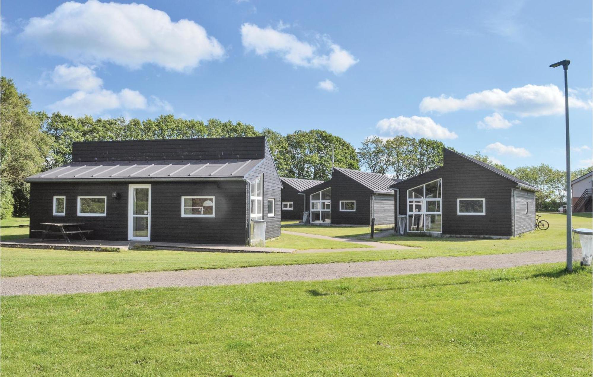 Pet Friendly In With Wifi Holiday home *